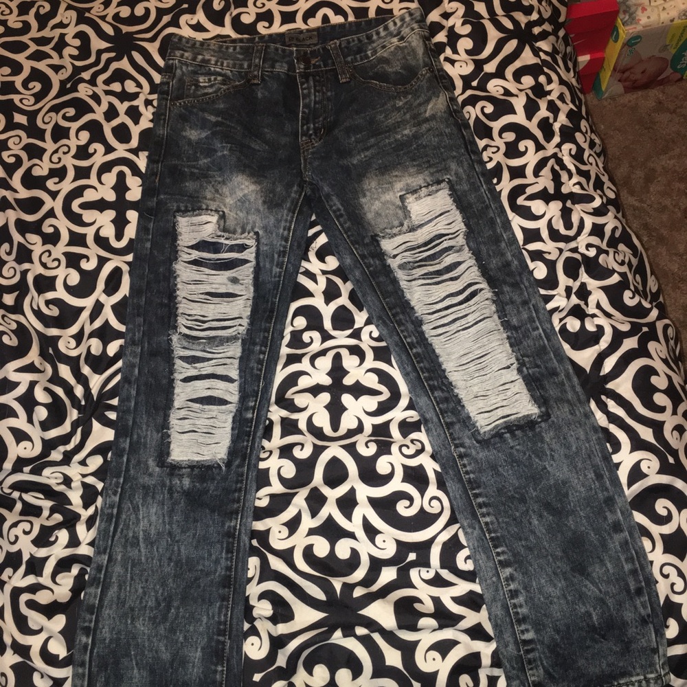 Ripped Jeans